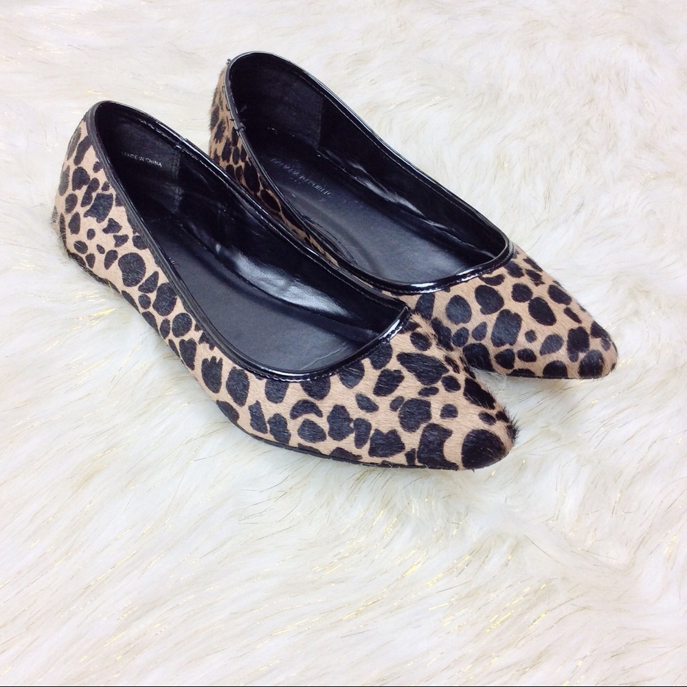 Banana Republic Cheetah Calf Hair Flats 7.5M